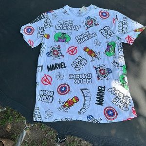 Mens super hero shirt size M